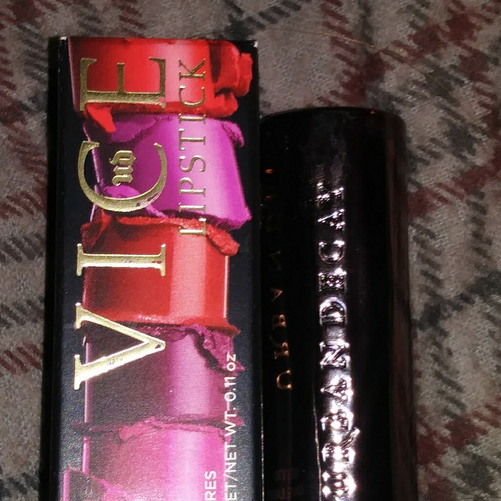 Urban Decay Vice lipstick in Backdoor